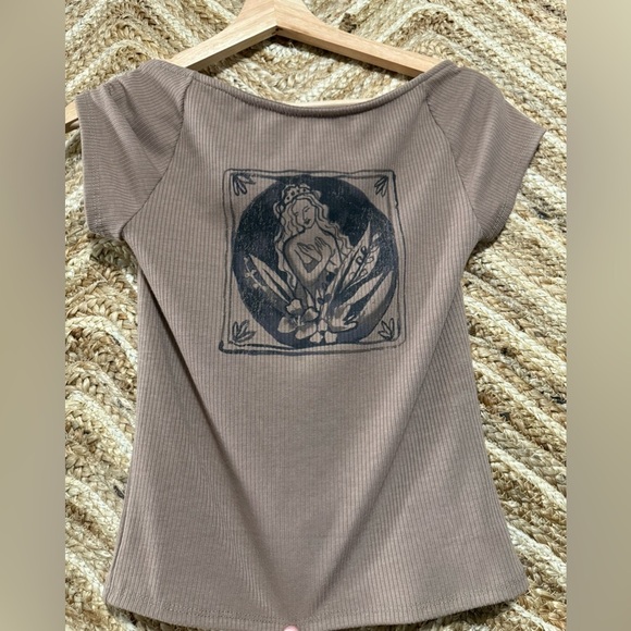 Urban Outfitters Tops - Urban Outfitters Kimchi Blue Women's Goddess Brown Graphic Tee,Size L,NWT